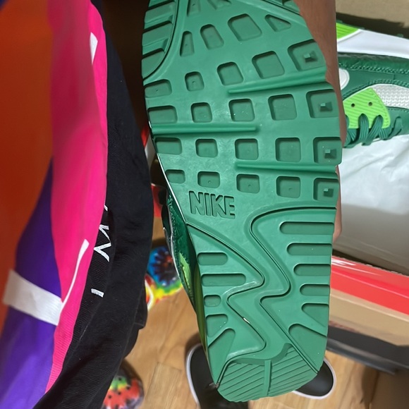Nike Air Force 90 size 9.5 there green and white there 8/10 great condition - Picture 6 of 8